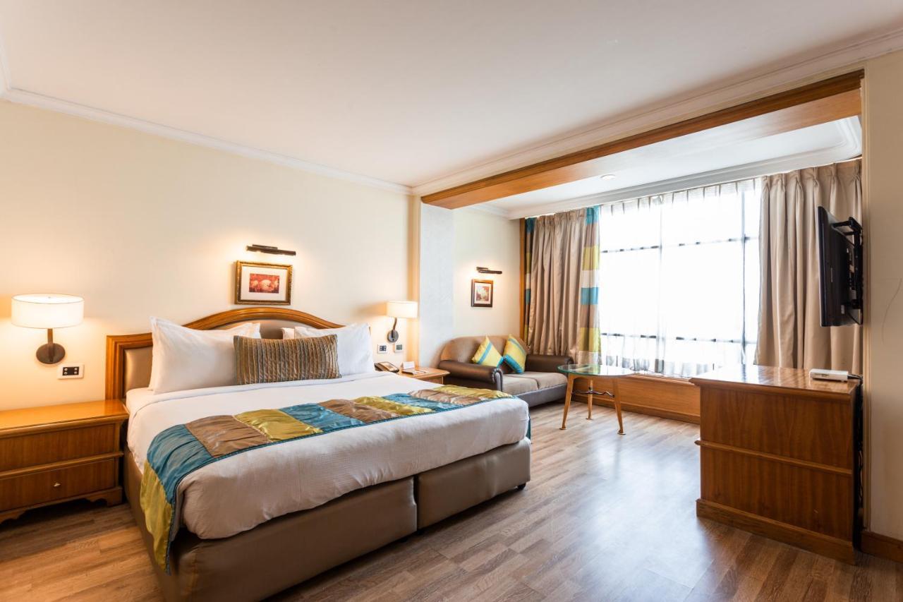 The Maya Hotel Jalandhar Eksteriør billede