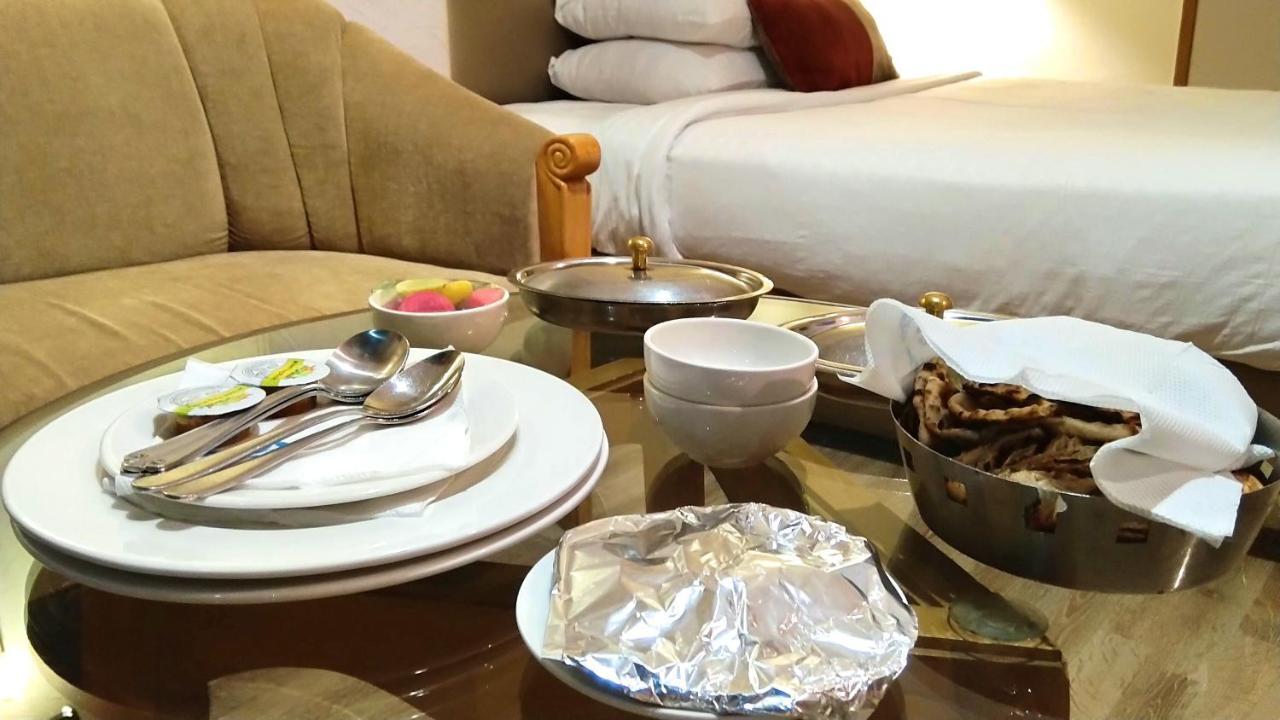 The Maya Hotel Jalandhar Eksteriør billede