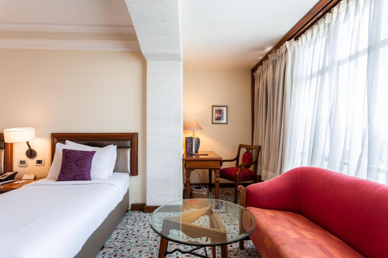 The Maya Hotel Jalandhar Eksteriør billede