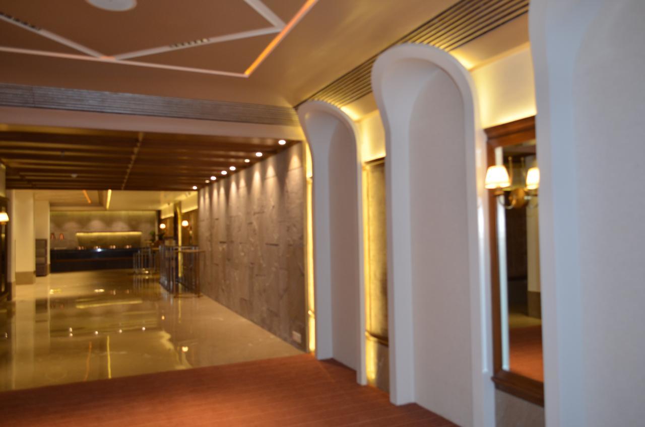 The Maya Hotel Jalandhar Eksteriør billede